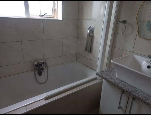 3 BEDROOM HOUSE FOR SALE IN GLENWOOD